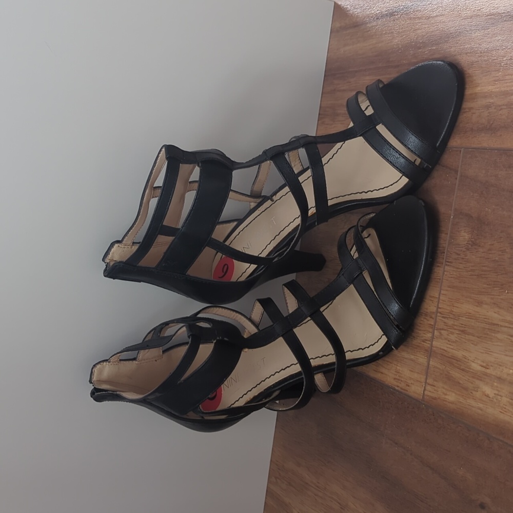 Black Nine West heeled sandals